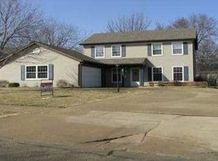 2219 12th Ave, Sterling, IL 61081