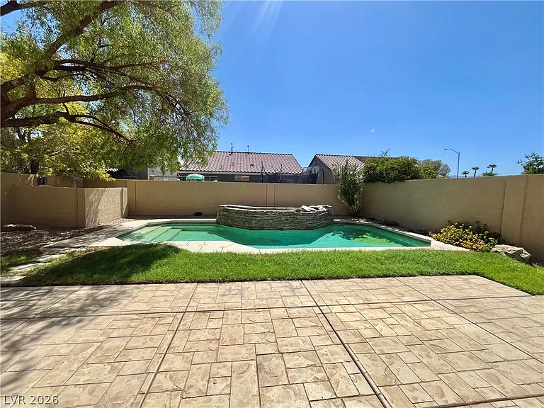 9924 Clover Field Ct — Photo 33