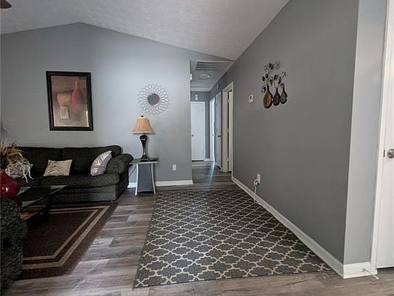 3rd image of 2470 Corner Shoals Dr