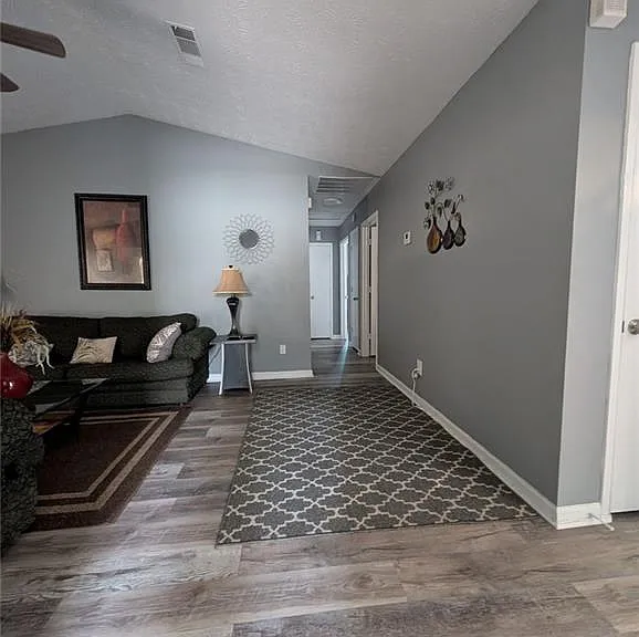 2470 Corner Shoals Dr — Photo 3
