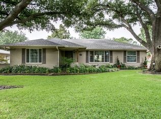 6238 Crestmont Dr, Dallas, TX 75214