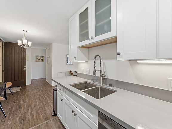 5th image of 6333 La Jolla Blvd Unit 174