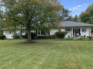 13064 Ravenna Rd, Chardon, OH 44024