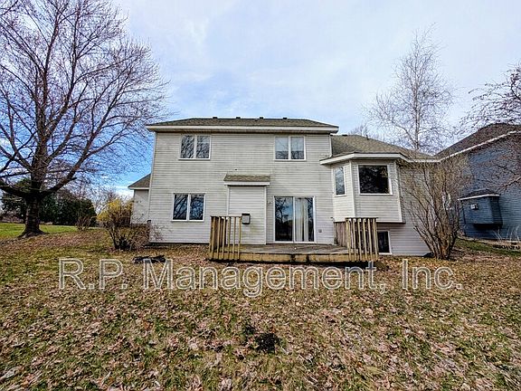 3rd image of 9200 Parkside Dr