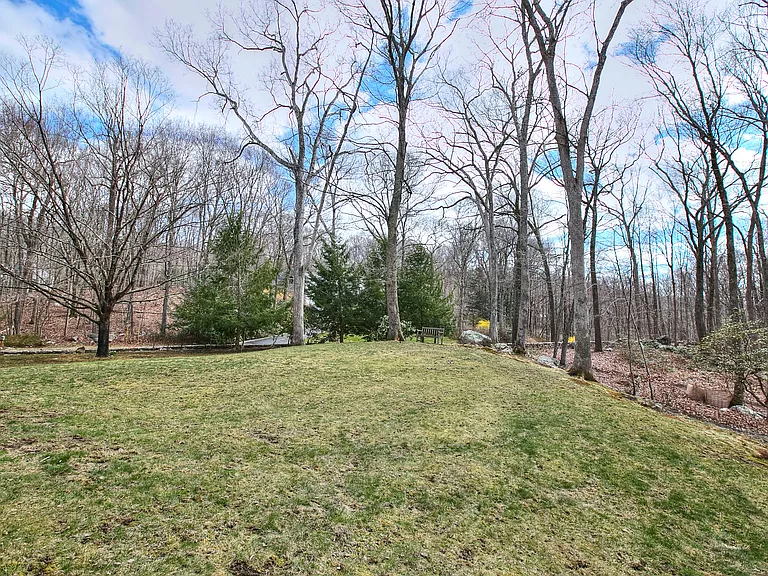112 Birch Hill Rd — Photo 3