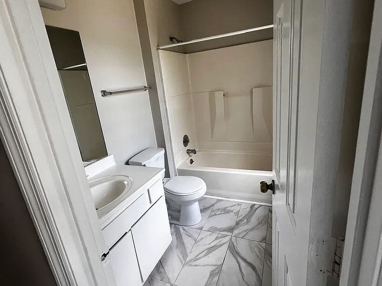 1690 Cedar Bluff Way — Photo 7