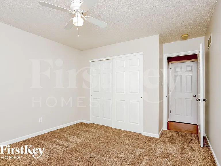 86 Gregory Ct — Photo 11