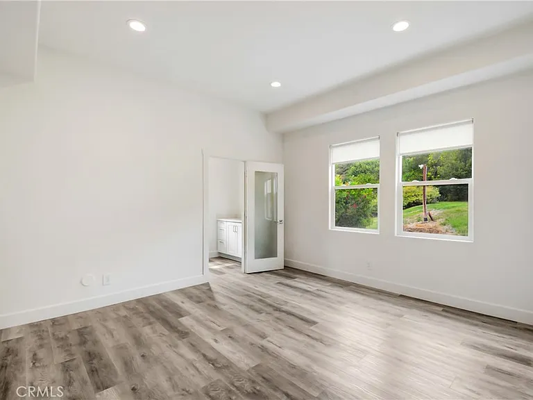 821 Melody Ln — Photo 10