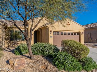 850 N Broken Hills Dr, Green Valley, AZ 85614