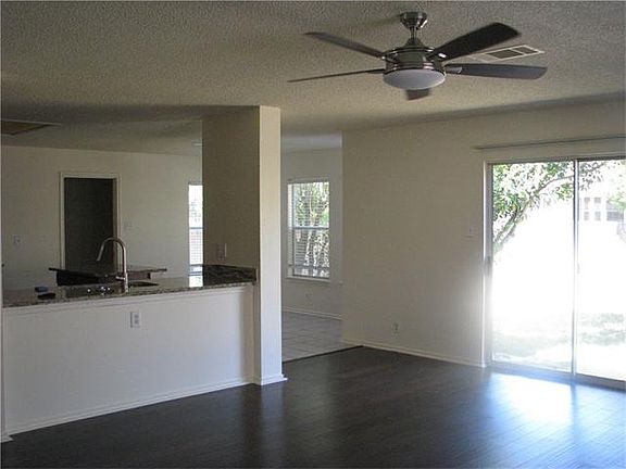5th image of 4026 Barlow Dr