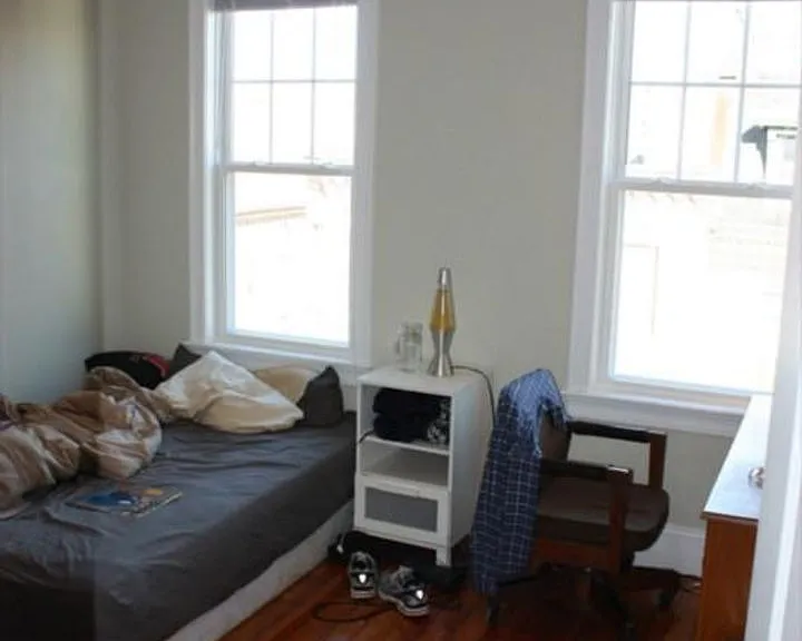 142 Hillside St #1A — Photo 3