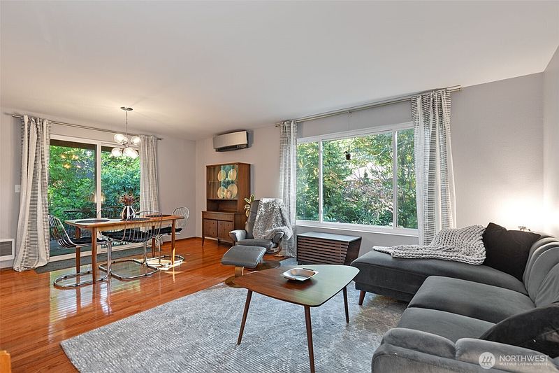 3rd image of 24830 12th Avenue S