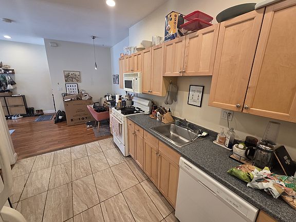3rd image of 26 Tufts St #3
