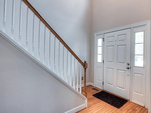2nd image of 5908 Herrick Pl