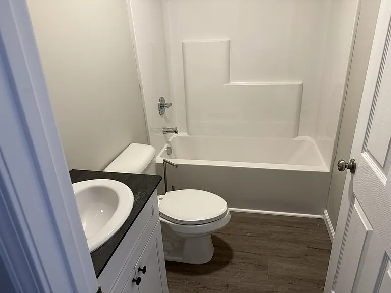 1309 Main St E #15 — Photo 7
