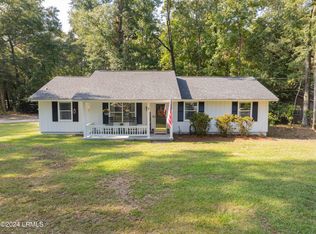 3 Attaway Ln, Beaufort, SC 29907