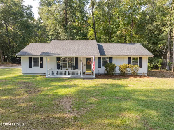 3 Attaway Ln, Beaufort, SC 29907