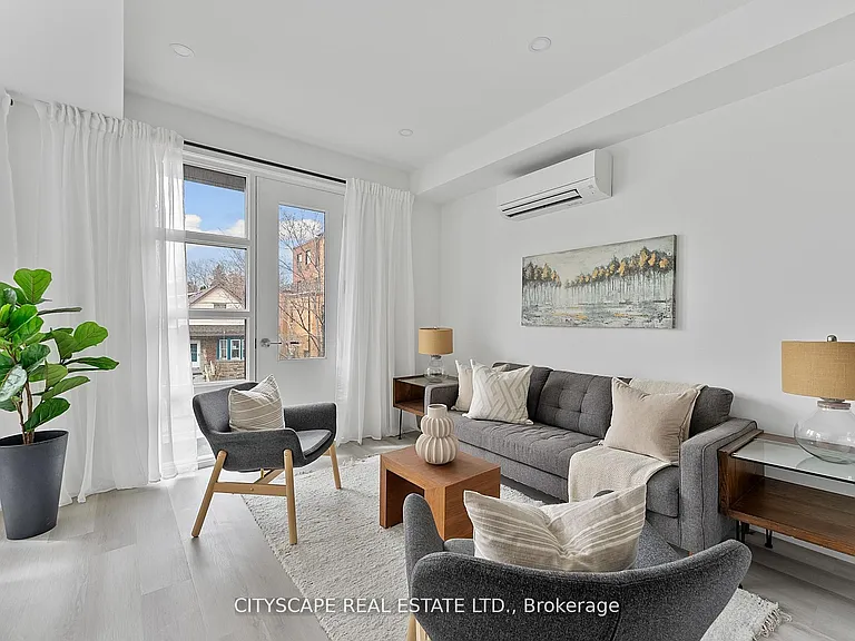 589 Oakwood Ave #4 — Photo 9