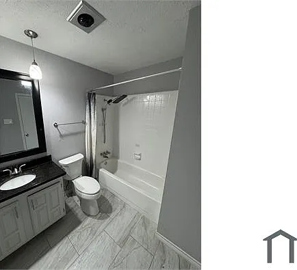 4133 Hawthorn Ln — Photo 8