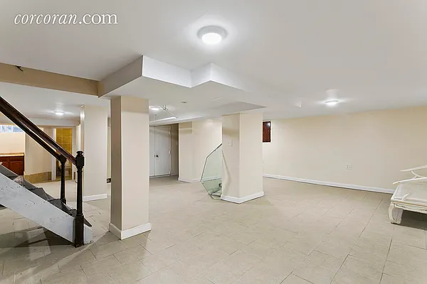 Sold by Corcoran | media 28