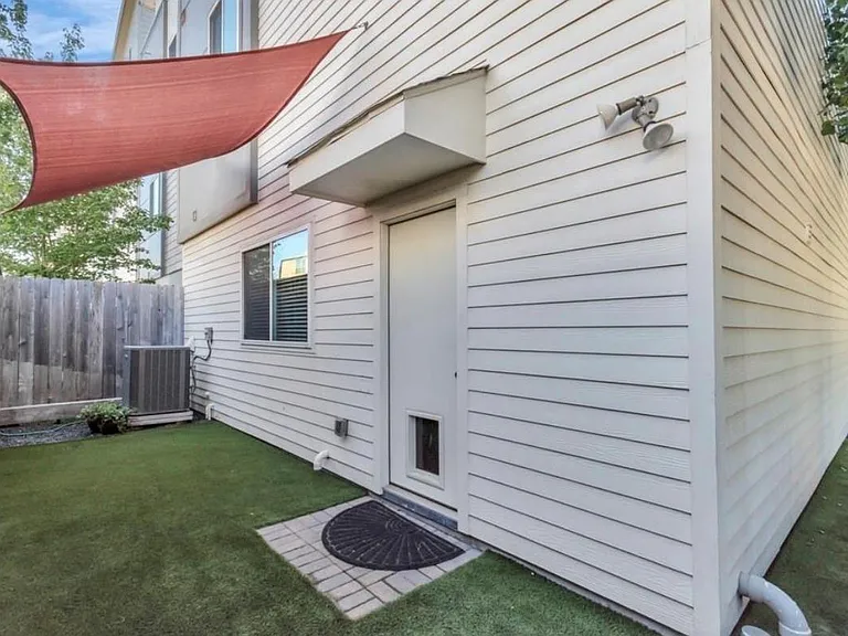 360 Eado Park Cir — Photo 6
