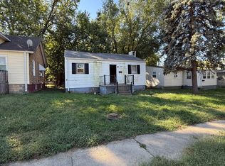 927 E Harrison Ave, Decatur, IL 62526