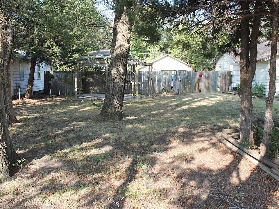 1st image of 905 N Pierce St
