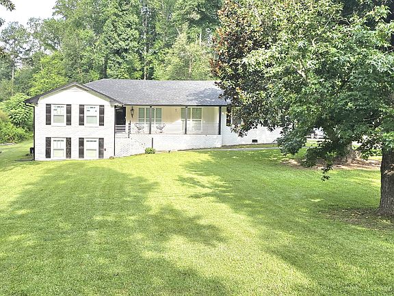 2nd image of 1385 Reynolds Rd SW