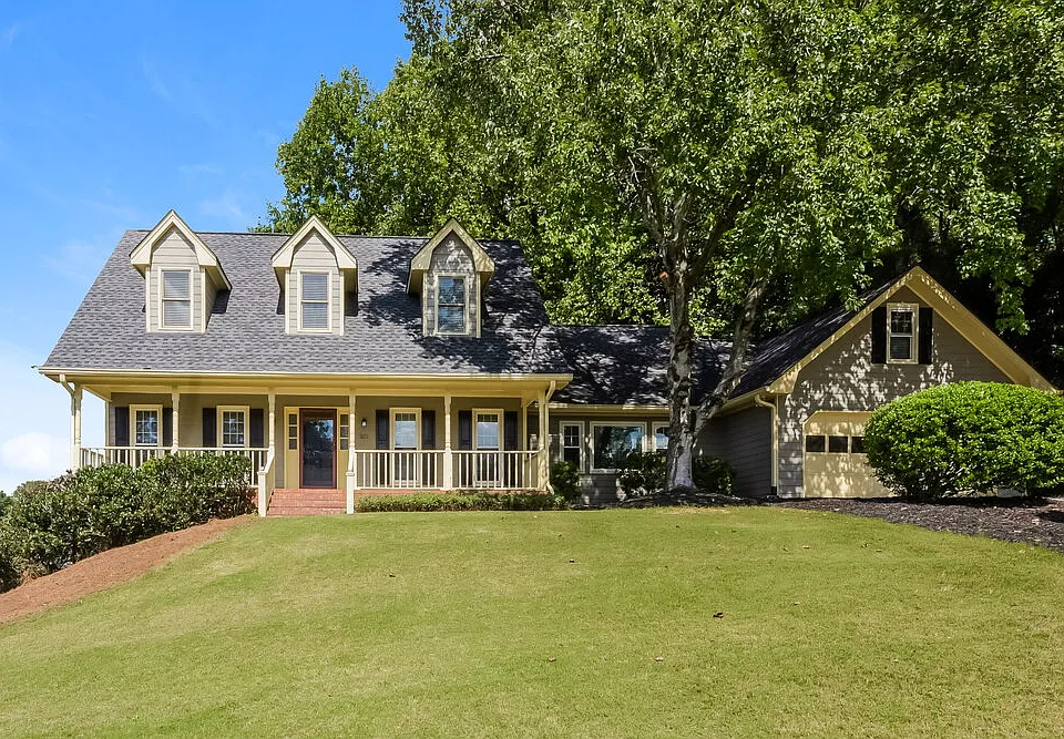 231 Amsterdam Dr SW