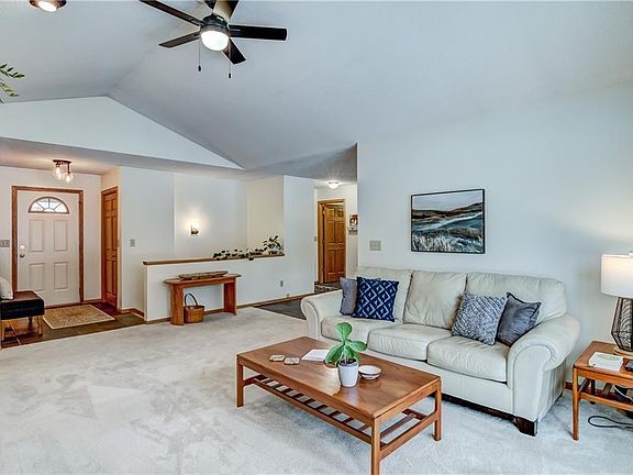 4th image of 4811 River Glen Ct