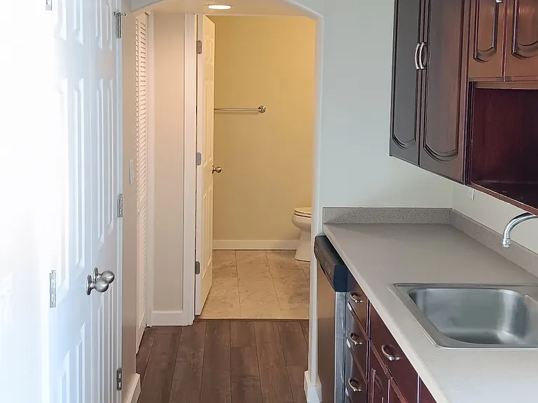 11627 S Country Crossing Rd #BASEMENT — Photo 9