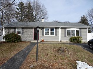 4 Elizabeth Rd, Billerica, MA 01821
