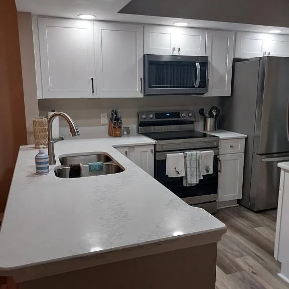 1099 Country Club Dr — Photo 10