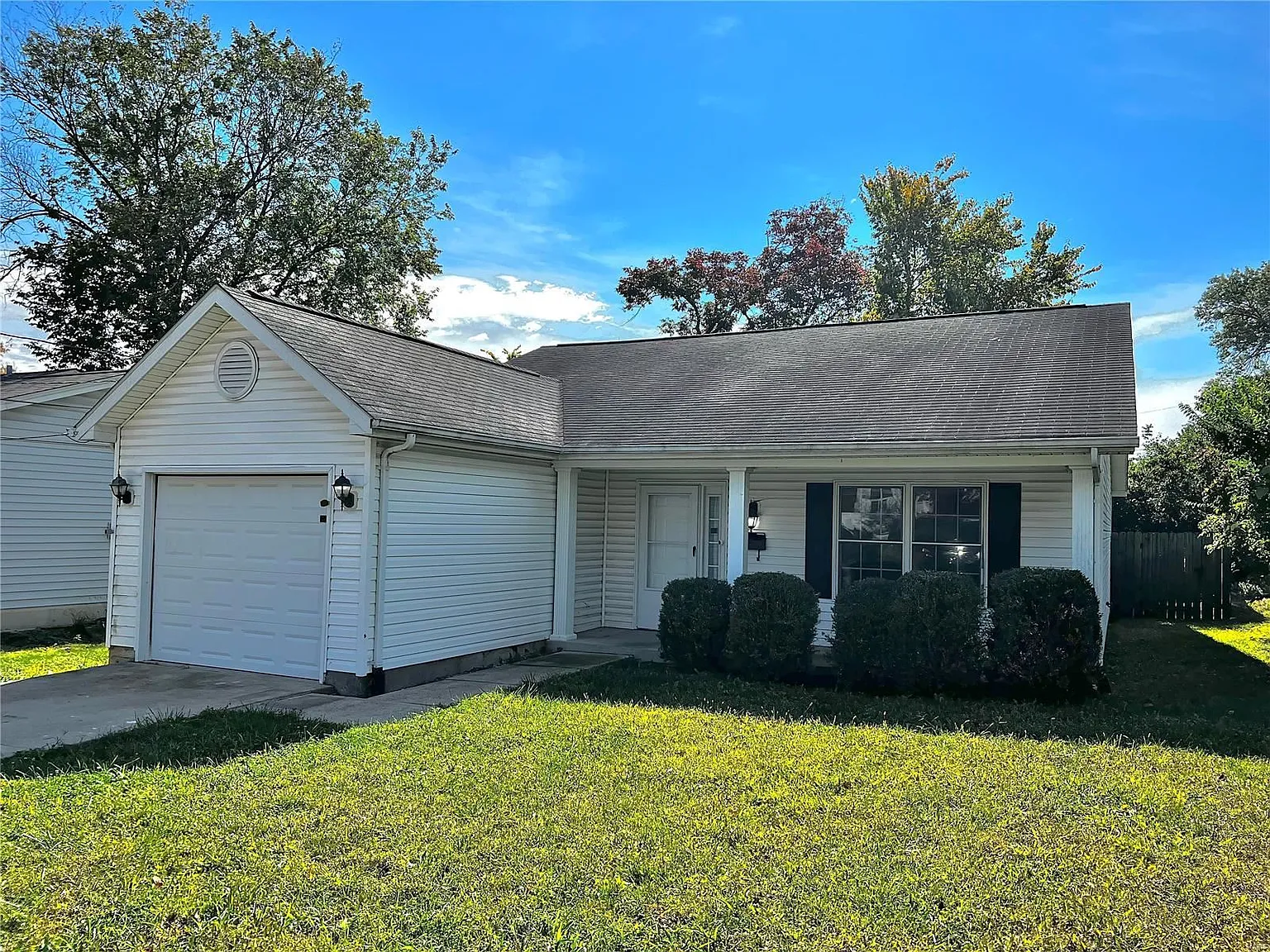 314 Alsobrook St photo 1