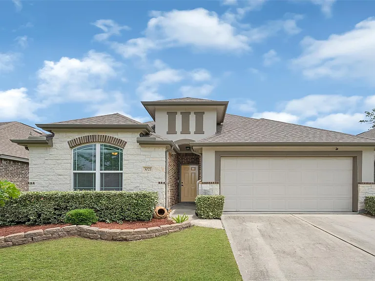 3021 Quarry Springs Dr — Photo 2