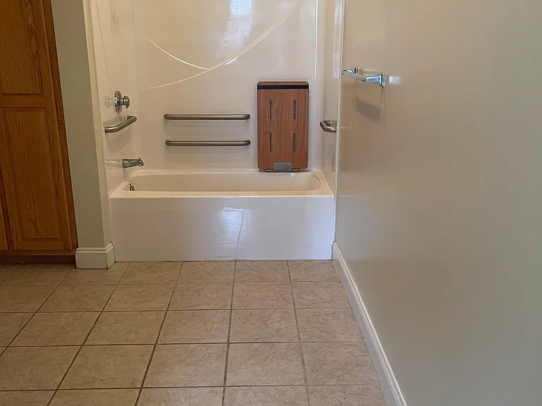 1333 W Broad St #202 — Photo 7