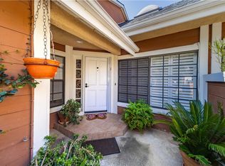 5930 Tampa Ave APT 204, Tarzana, CA 91356