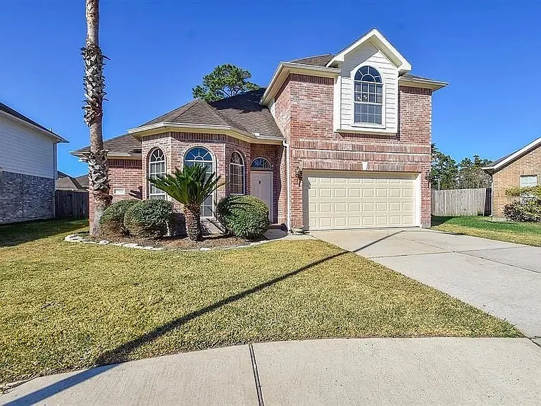 2811 Little Spring Cir — Photo 1