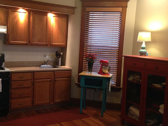 3rd image of 4847 N Winchester Avenue # Fl 2nd