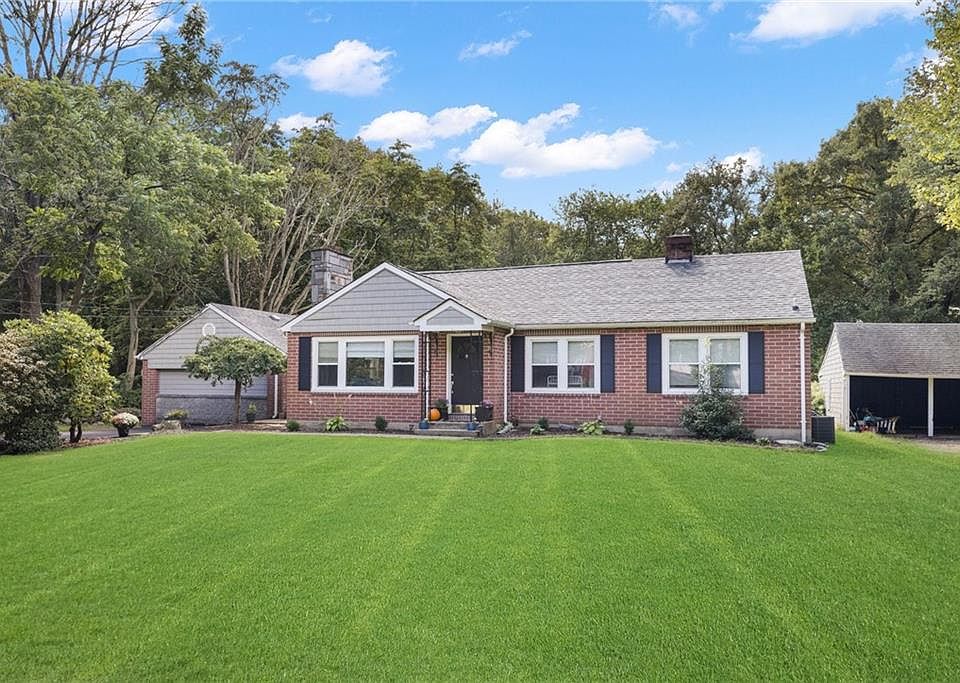 310 1st Ave, East Greenwich, RI 02818 Zillow