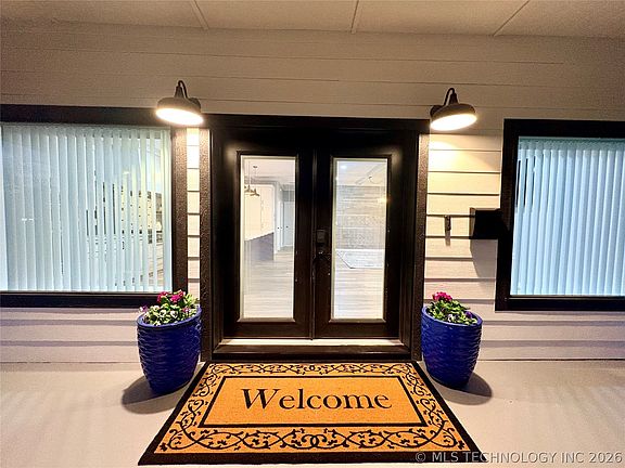 5th image of 1009 McLish St