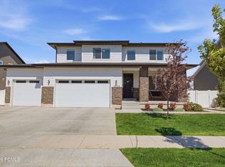 2088 S 2200 W, Woods Cross, UT 84087