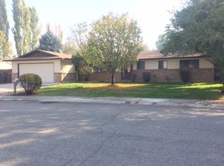 3718 N Pepperwood Dr, Boise, ID 83704