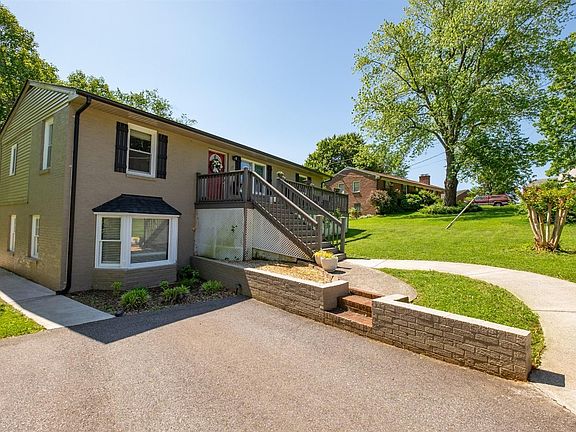 5th image of 117 Woodberry Ln