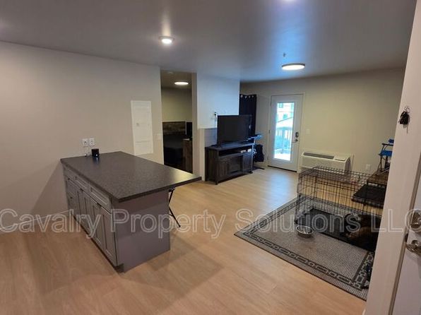 1221 Commonwealth Ave #206