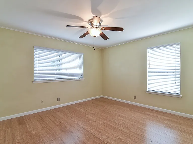 7233 Overhill Rd — Photo 28