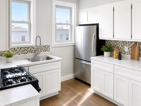 292 Linden Avenue image 1 of 7