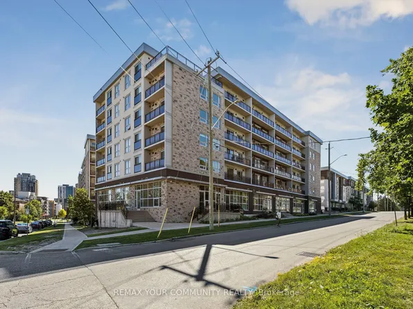 275 Larch St #F115, Waterloo, ON N2L 3R2