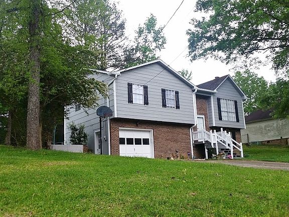 Split foyer floorplan
