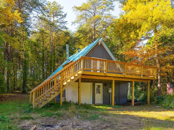 130 Baranca Acres Dr, Palmyra, VA 22963